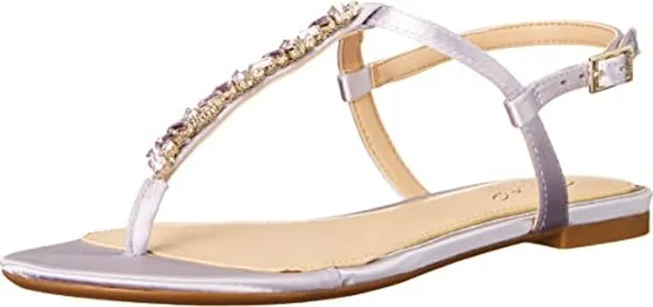 Jewel Badgley Mischka Dafina Metallic Thong Sandal