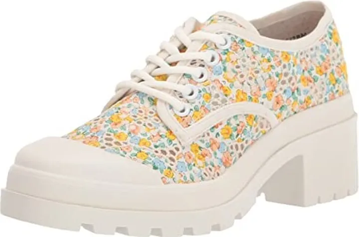 Chinese Laundry Women's Banner Eyelet Oxford