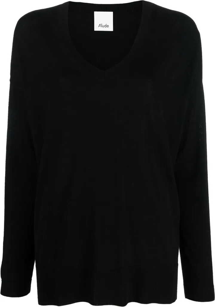 fine-knit V-neck jumper