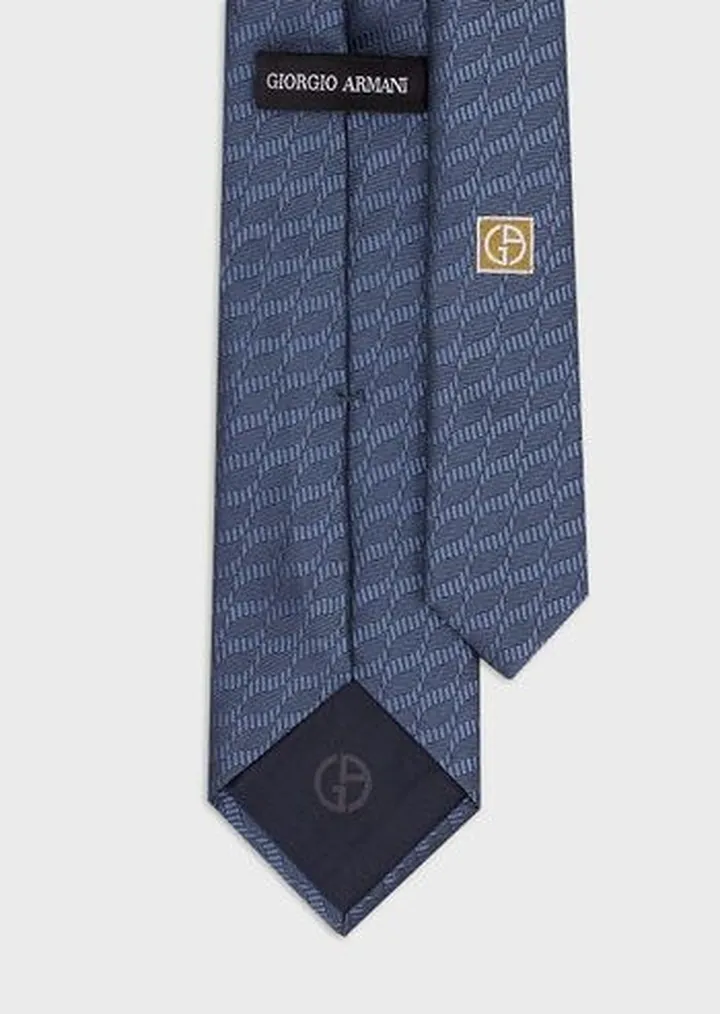 Pure silk jacquard tie