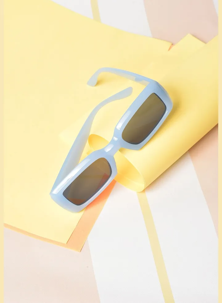 Women Black Lens Blue Wayfarer Sunglasses