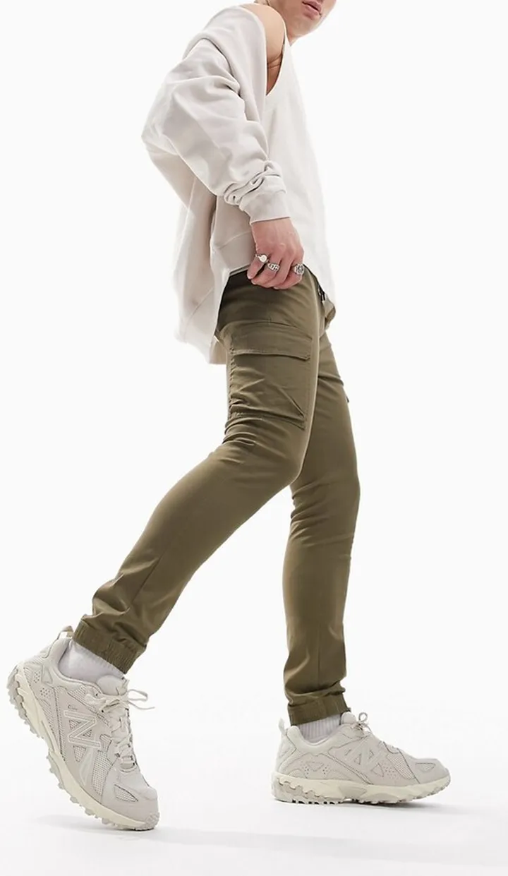 ASOS DESIGN super skinny cargo pants with cuff in brown