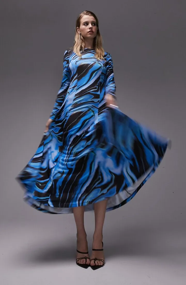 Swirl Print Cutout Sleeve Knit Midi Dress
