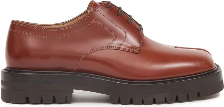 Tabi lace-up leather shoes