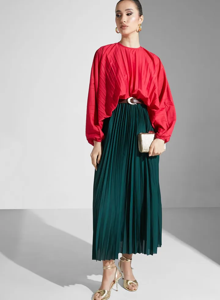 Plisse Cape Sleeve Dress