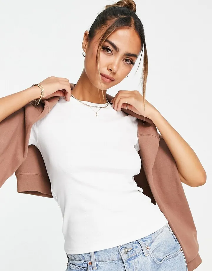 Monki short sleeved T-shirt in white