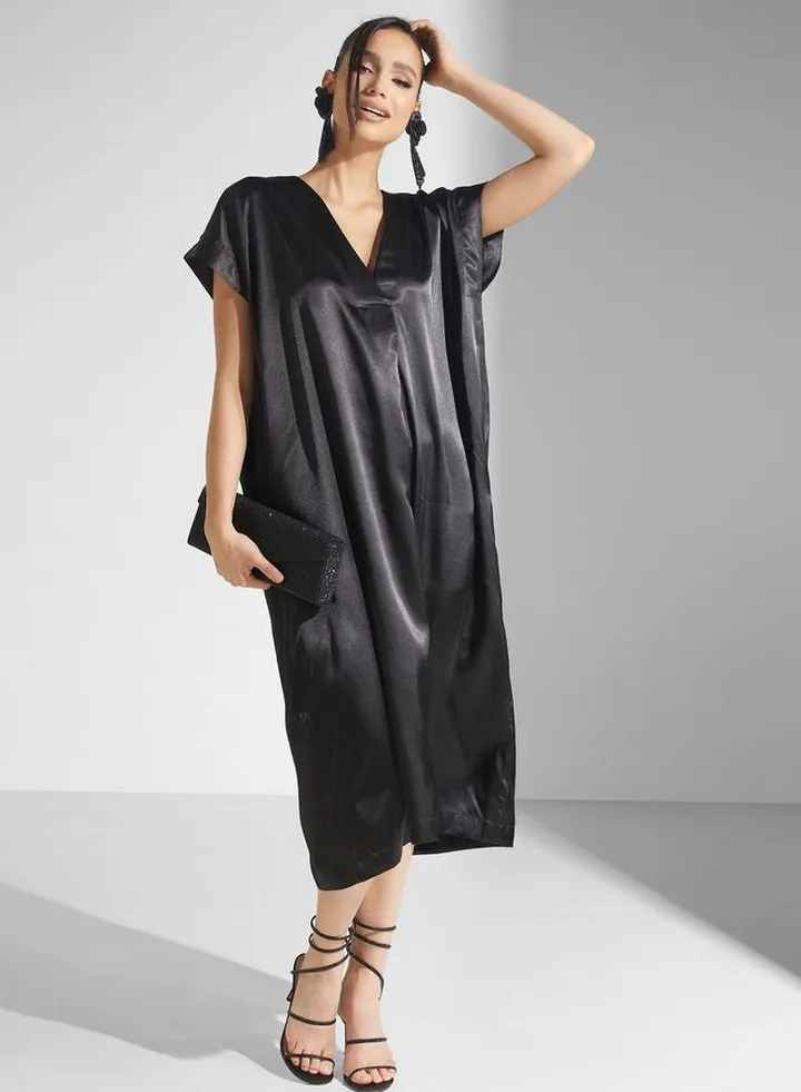 V-Neck Cape Sleeve Kaftan
