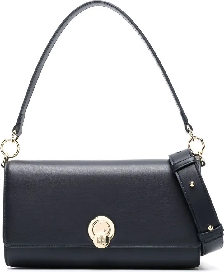 Chic leather shoulder bag