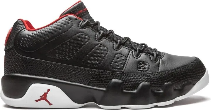 Air Jordan 9 Retro Low sneakers