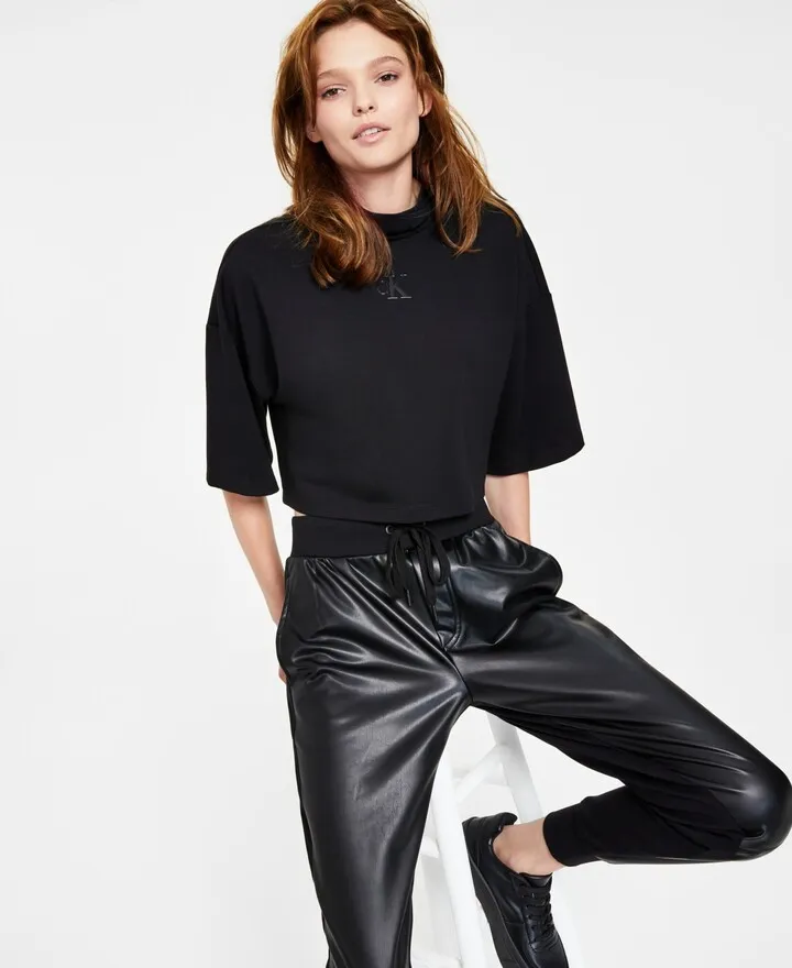 Calvin Klein Jeans Women's Mock-Turtleneck Crop Top