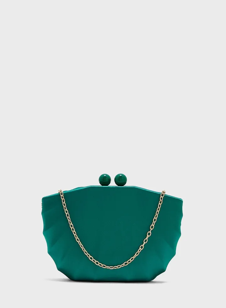 Shell Shaped Clutch