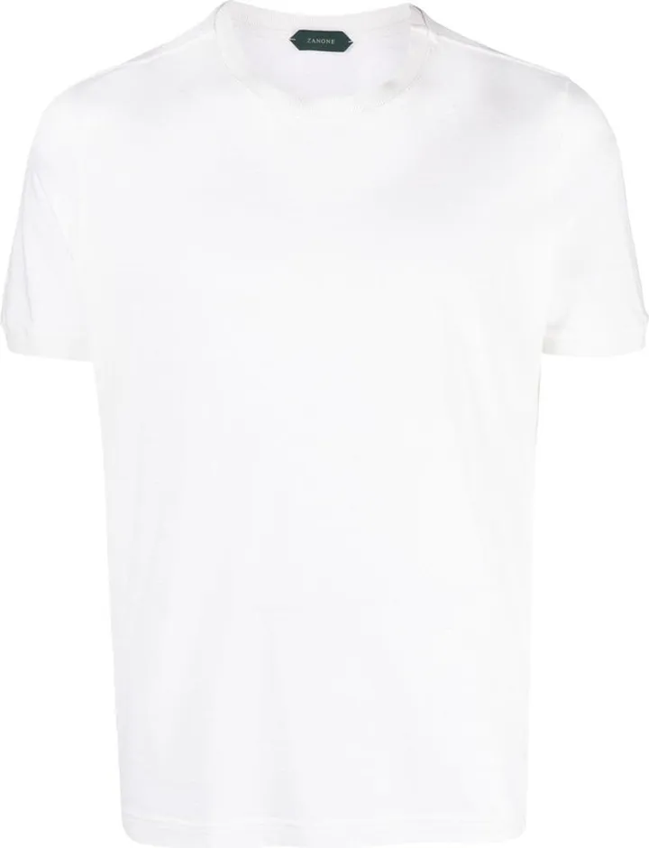 short-sleeved T-shirt