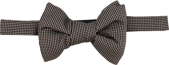 Silk bowtie