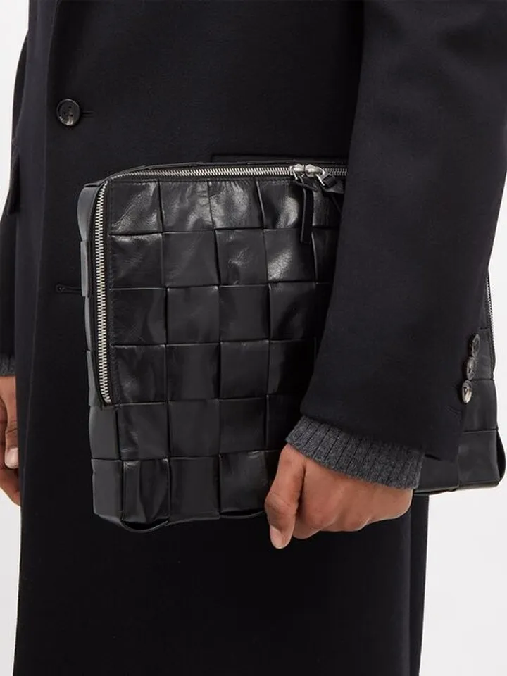 Cassette Intrecciato-leather Pouch
