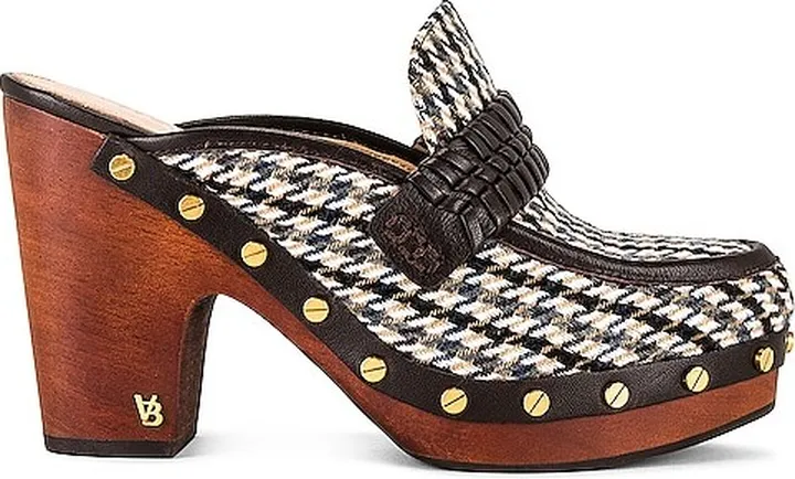 Delia Clog