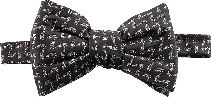 Silk bowtie