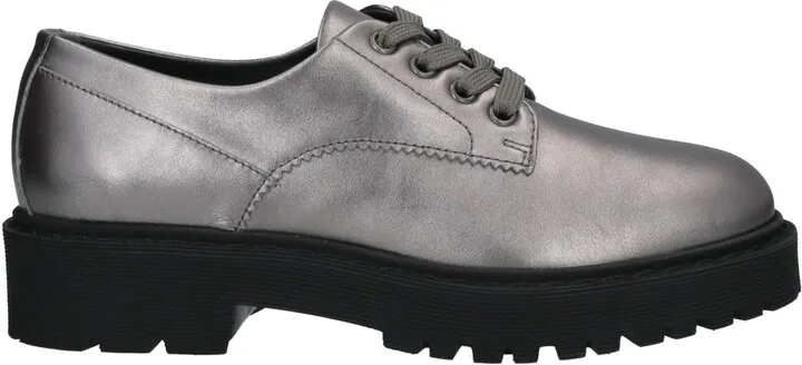 Lace-up Shoes Lead