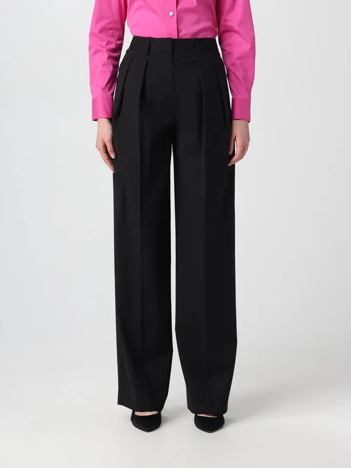 Coat woman Theory