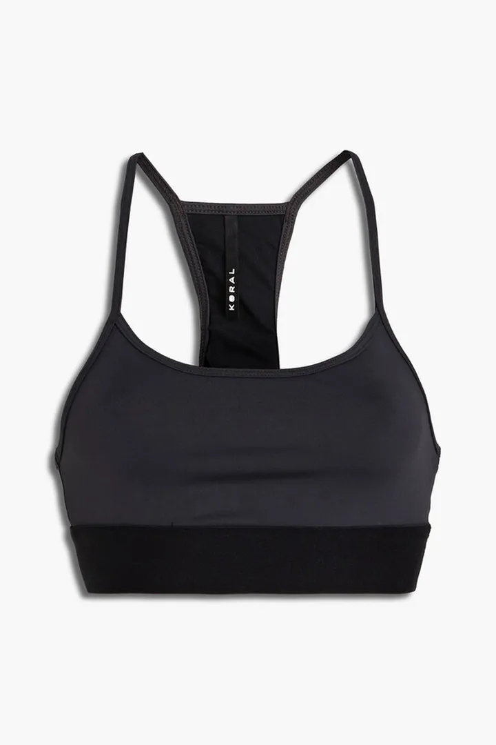 Sweeper stretch sports bra