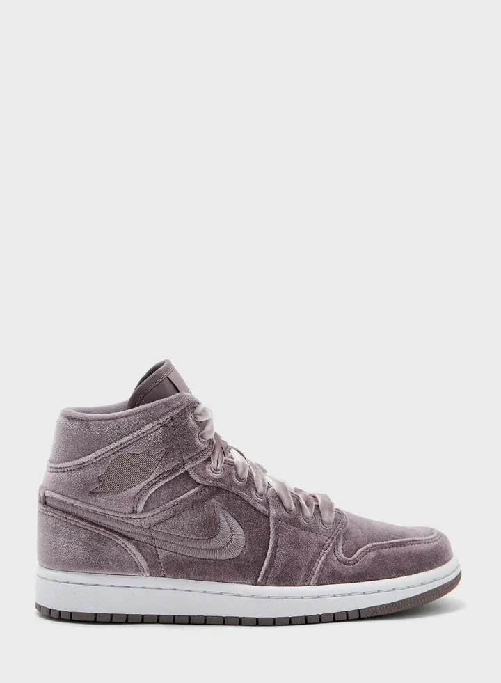 Air Jordan 1 Mid Se Edge