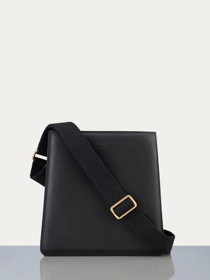 Le Signature Bucket Bag Noir
