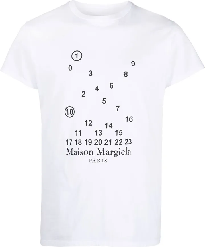 graphic-print T-shirt