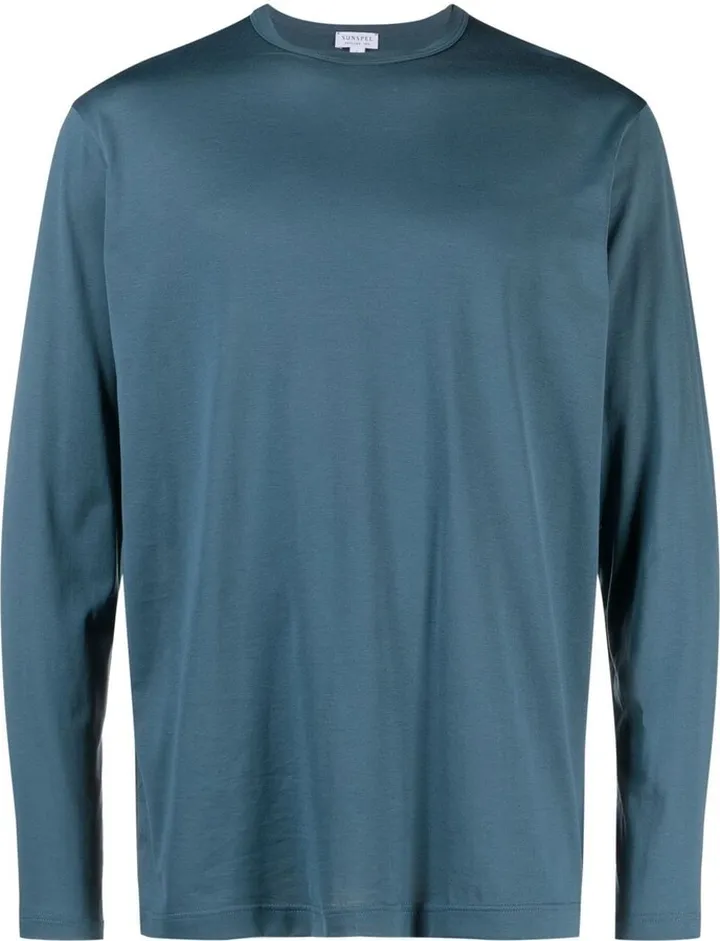 long-sleeved crew-neck T-shirt