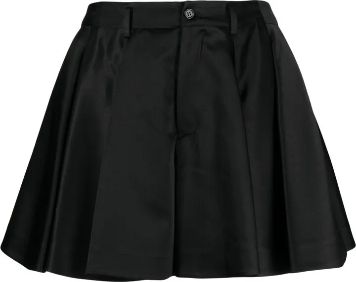 Pleated Wide-Leg Shorts
