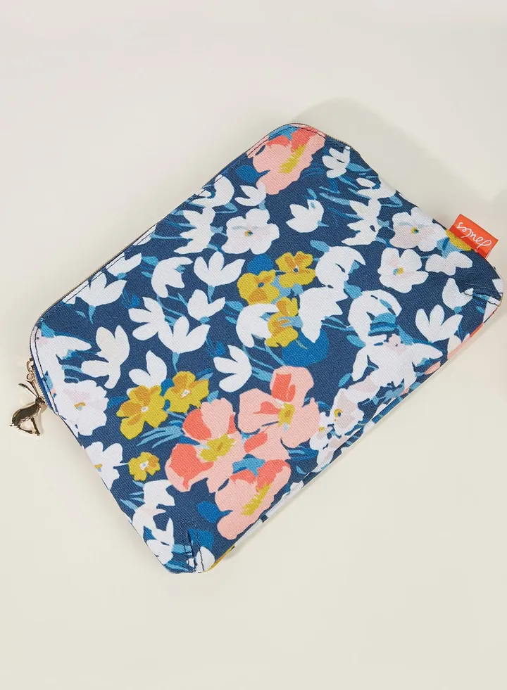Travel Pouch