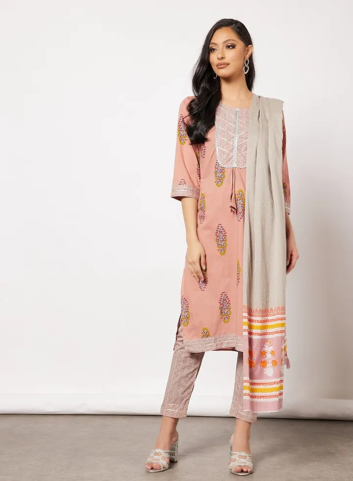 Printed Short Kurta With Pants And Dupatta