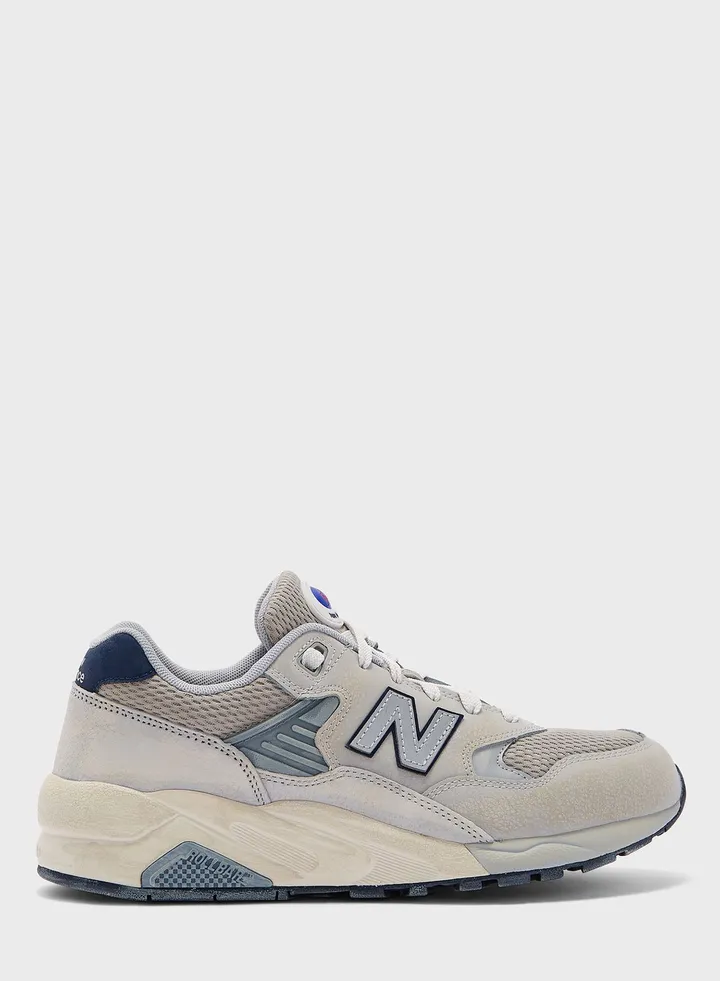 580