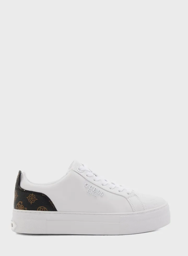 Genza Low-Top Sneakers