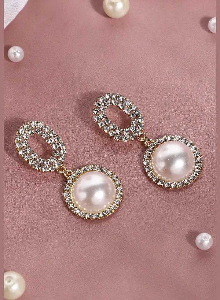 Silver Plated Designer Stone Party Bracelet For Women