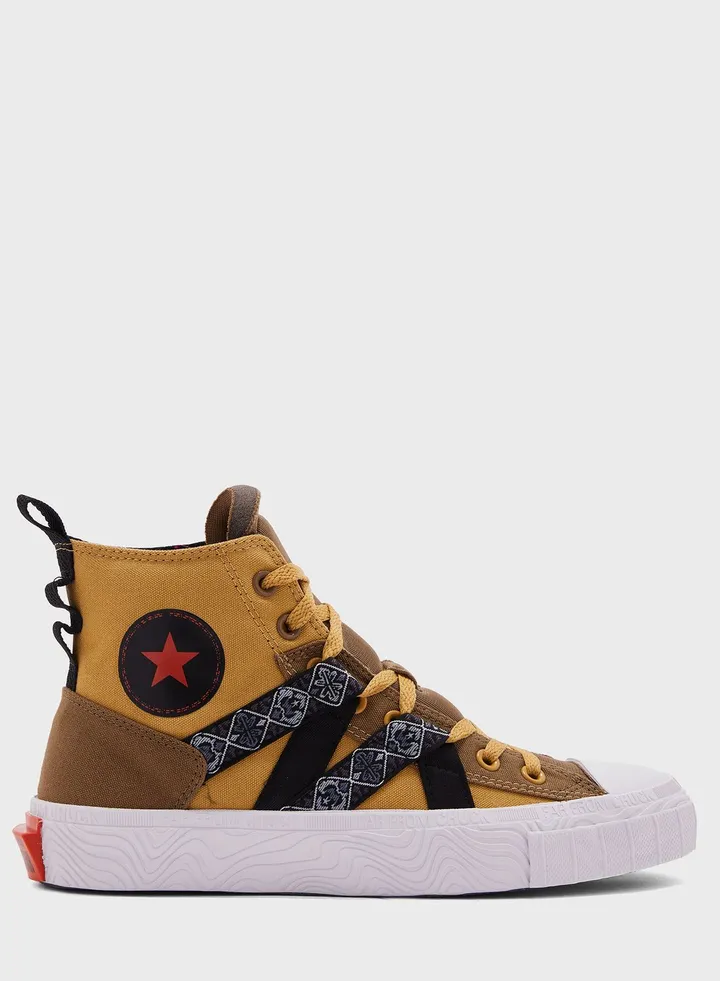 Chuck Taylor Alt Star