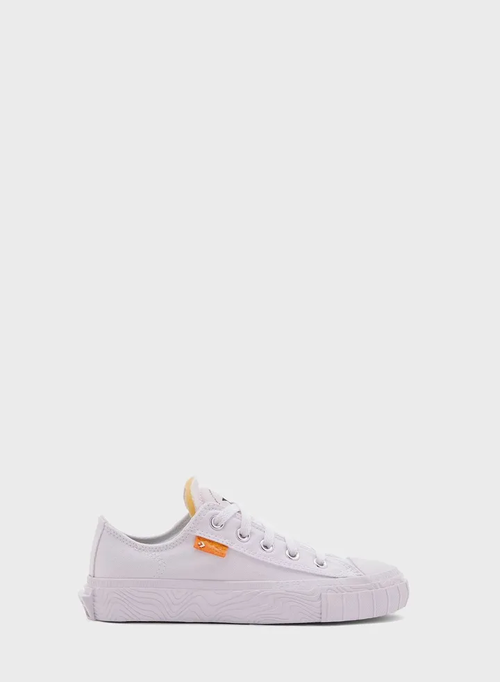 Chuck Taylor Alt Star