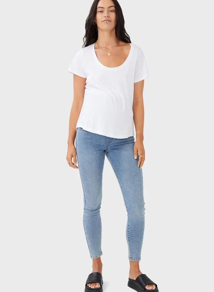 High Rise Stretch Jeans