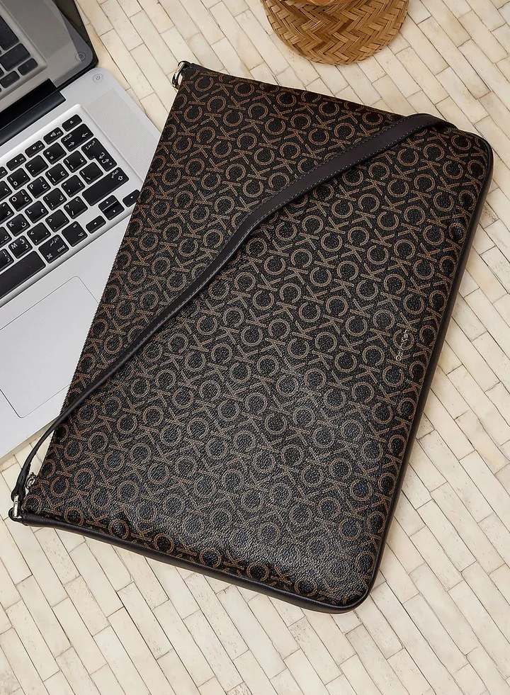 Must Laptop Pouch