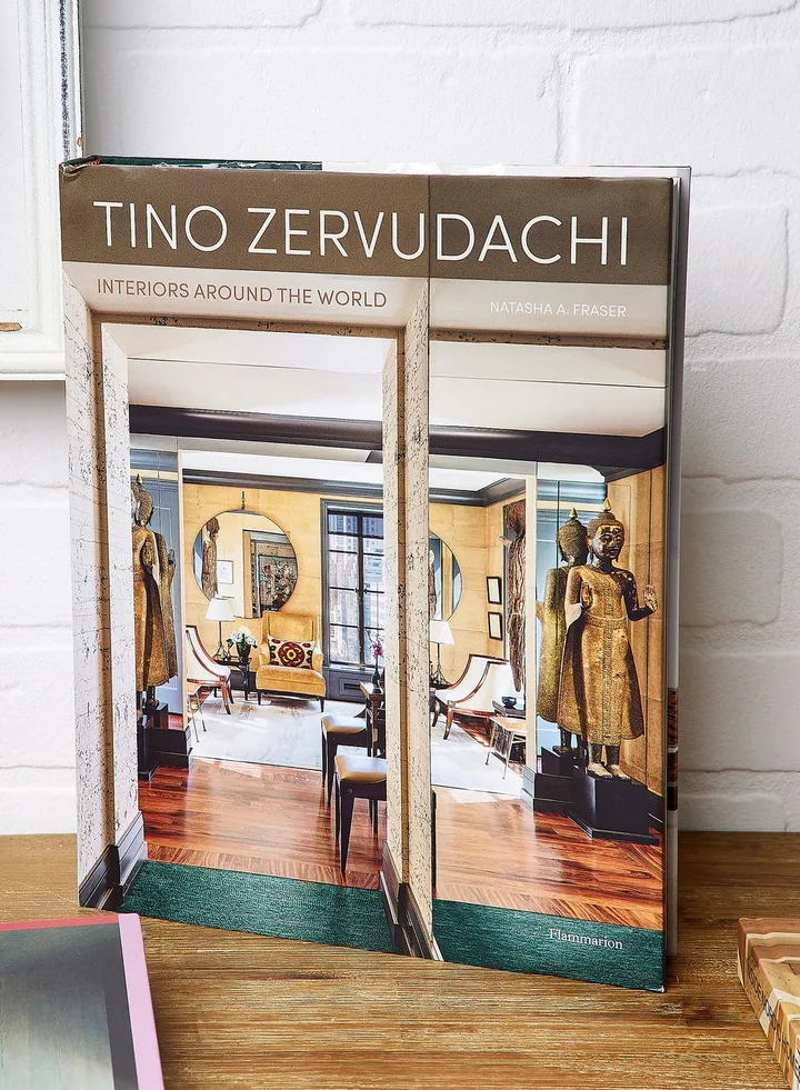 Tino Zervudachi: Around The World