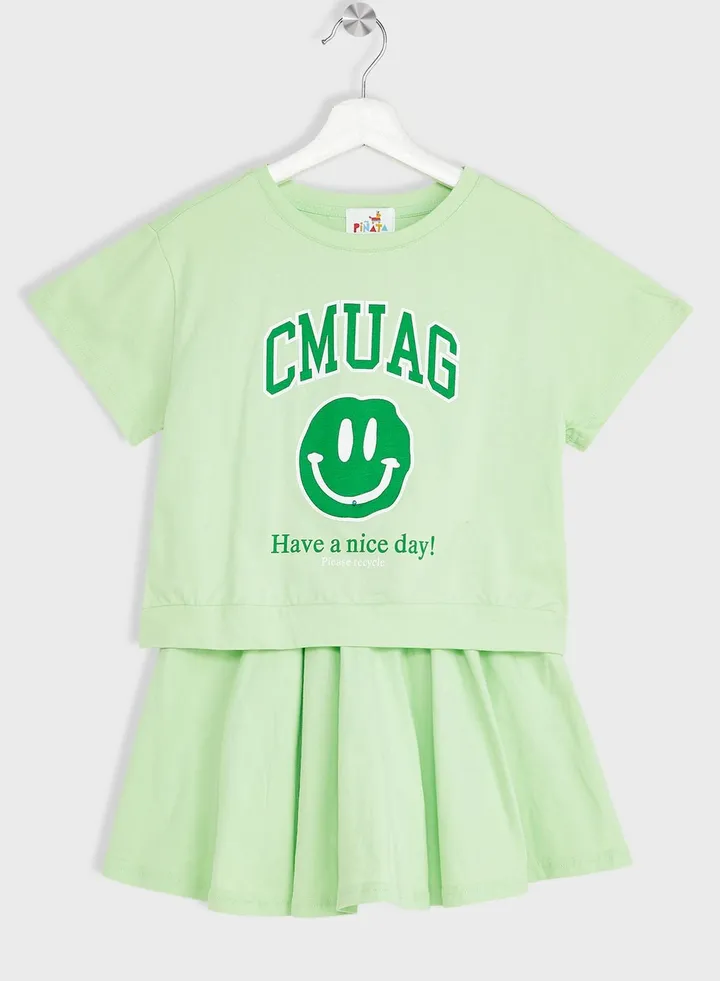 Girls Printed T Shirt And Skirt Set