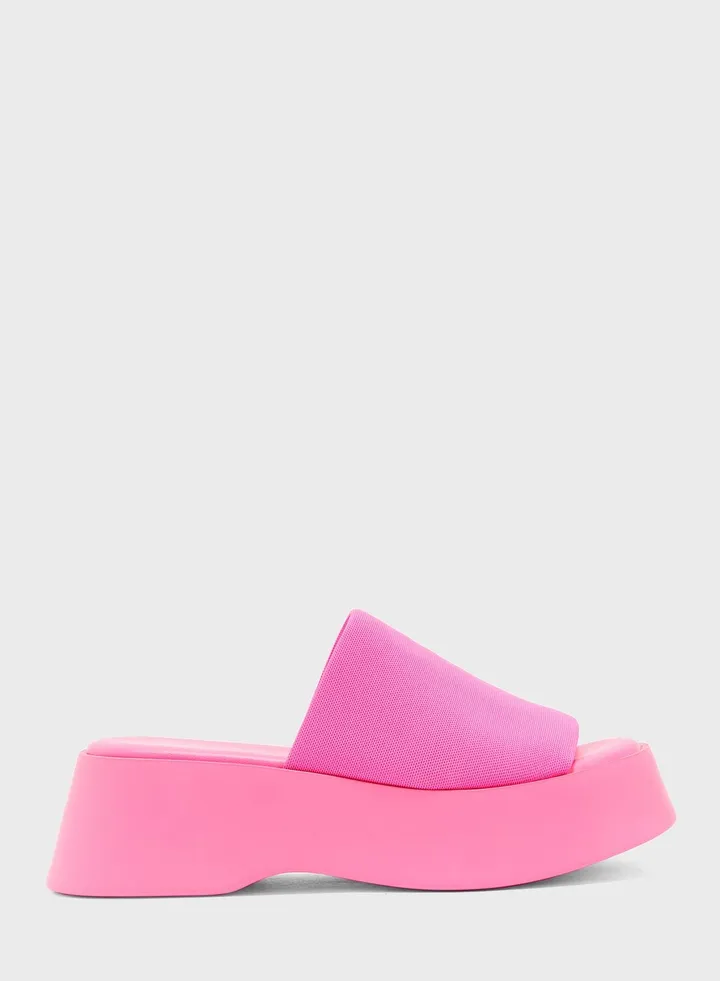 Venise Wedge Sandals