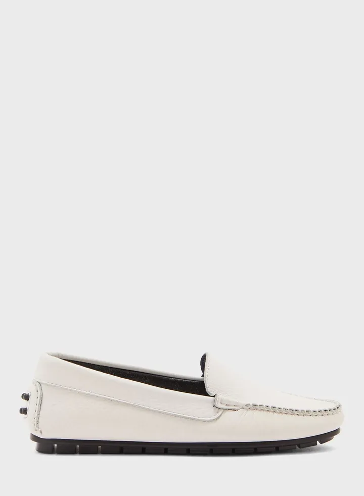Bianco Moccasins