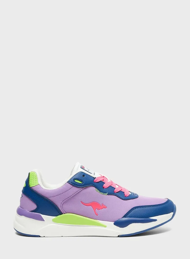 Women's Sports Shoes