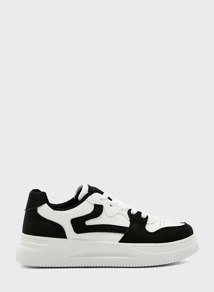 Detailed Chunky Sneaker