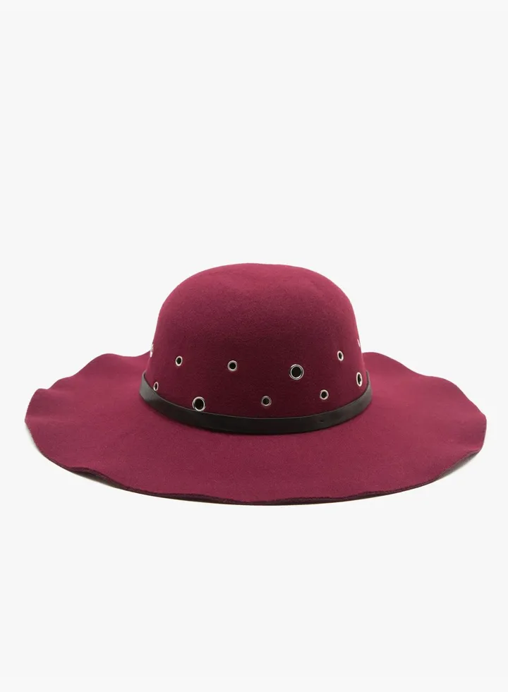 Eyelet Detailed Hat