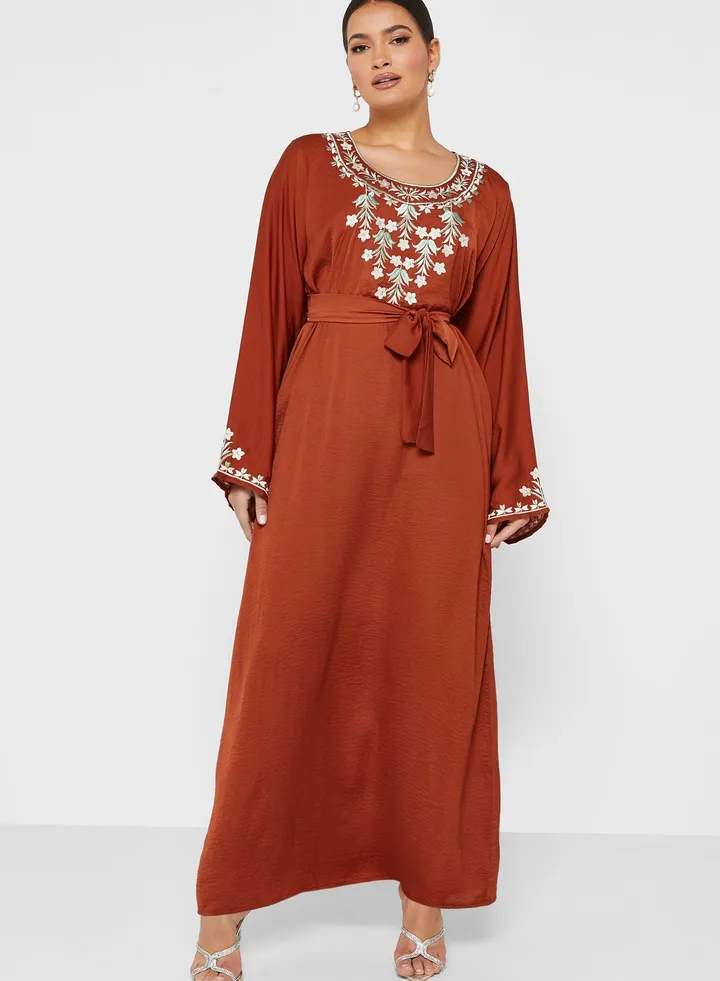 Embroidered Belted Jalabiya