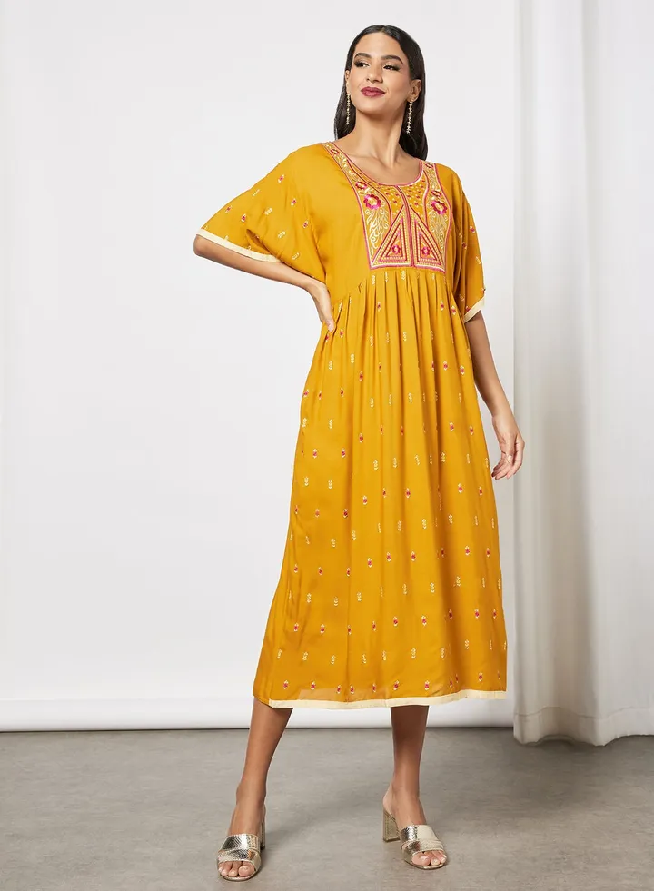 Classic Embroidered Jalabiya