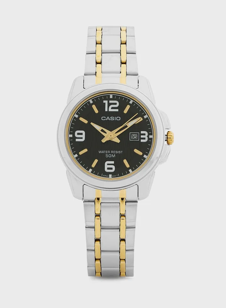 Steel Strap Analog Watch
