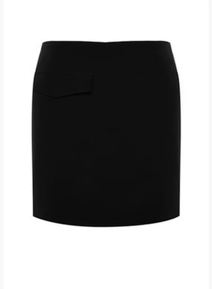 Black Pocket Detailed Woven Short Skirt