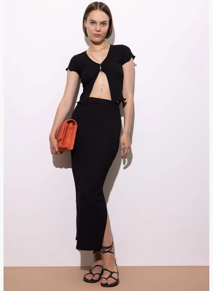 Woman Pencil Knitted Skirt