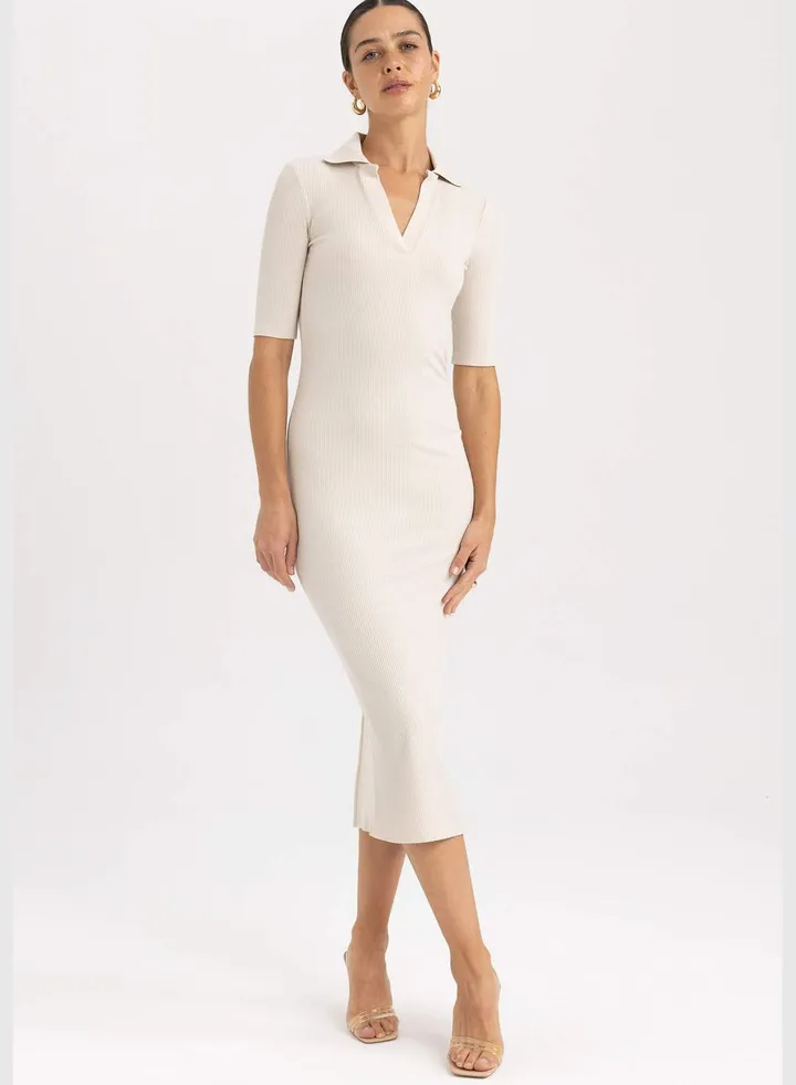 Woman Polo Neck Short Sleeve Knitted Dress